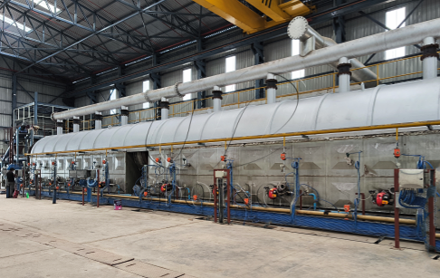 Máquina de pirólisis de caucho totalmente continua de 50 TPD instalada en India