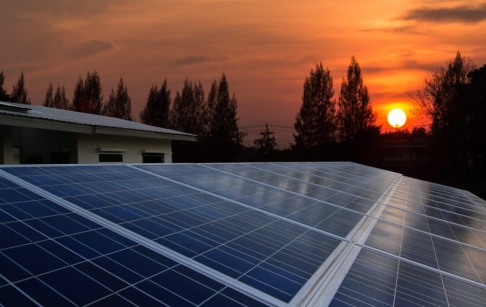 ¿Existen tecnologías eficientes para el reciclaje de paneles solares?