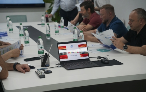 Visita de la Asociación de la Industria del Reciclaje de Neumáticos a Doing Company