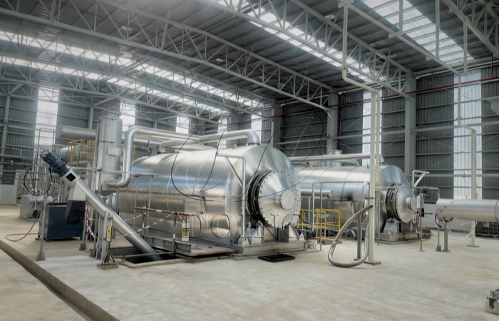 Instalación de planta de pirólisis semicontinua DOING en Malasia Planta de pirólisis de lodos de petróleo DOING